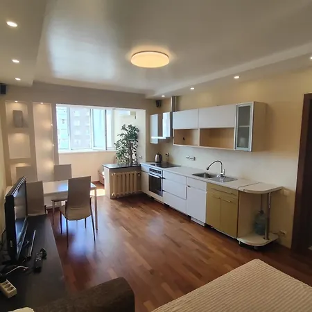 1/10 вулиця радунська Apartament *